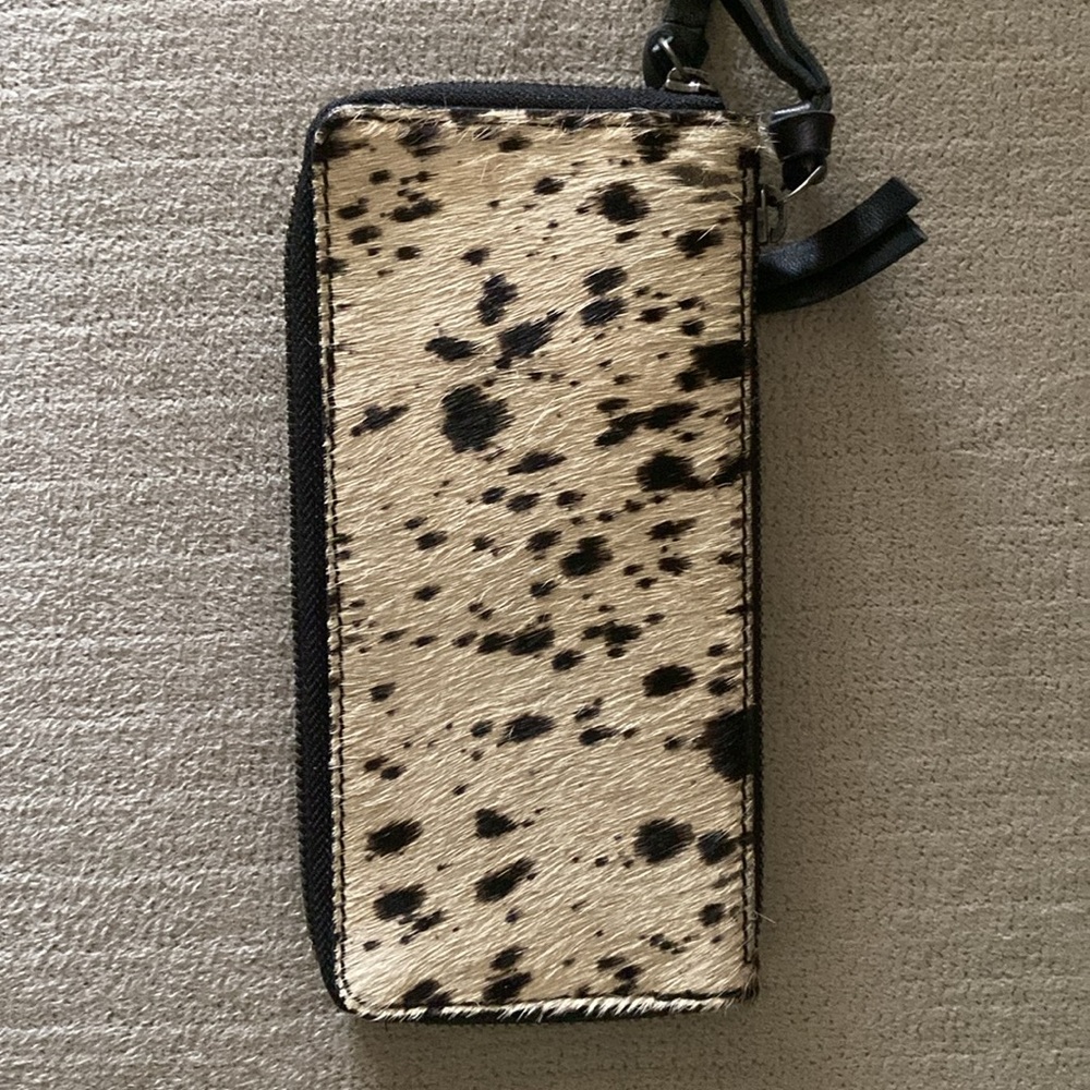 FREE PEOPLE COWHIDE WALLET - Picture 4 of 6